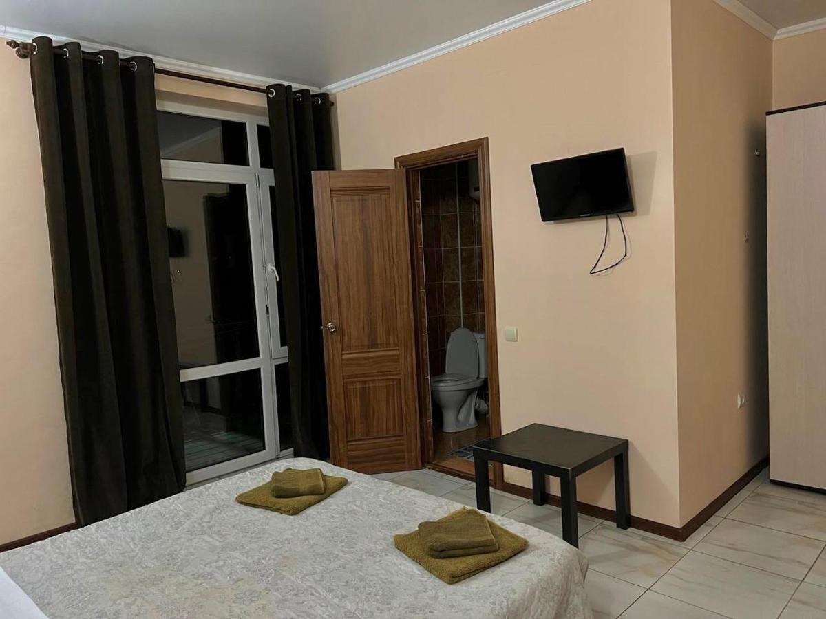 Hotel Askar Alakhadzi Екстер'єр фото