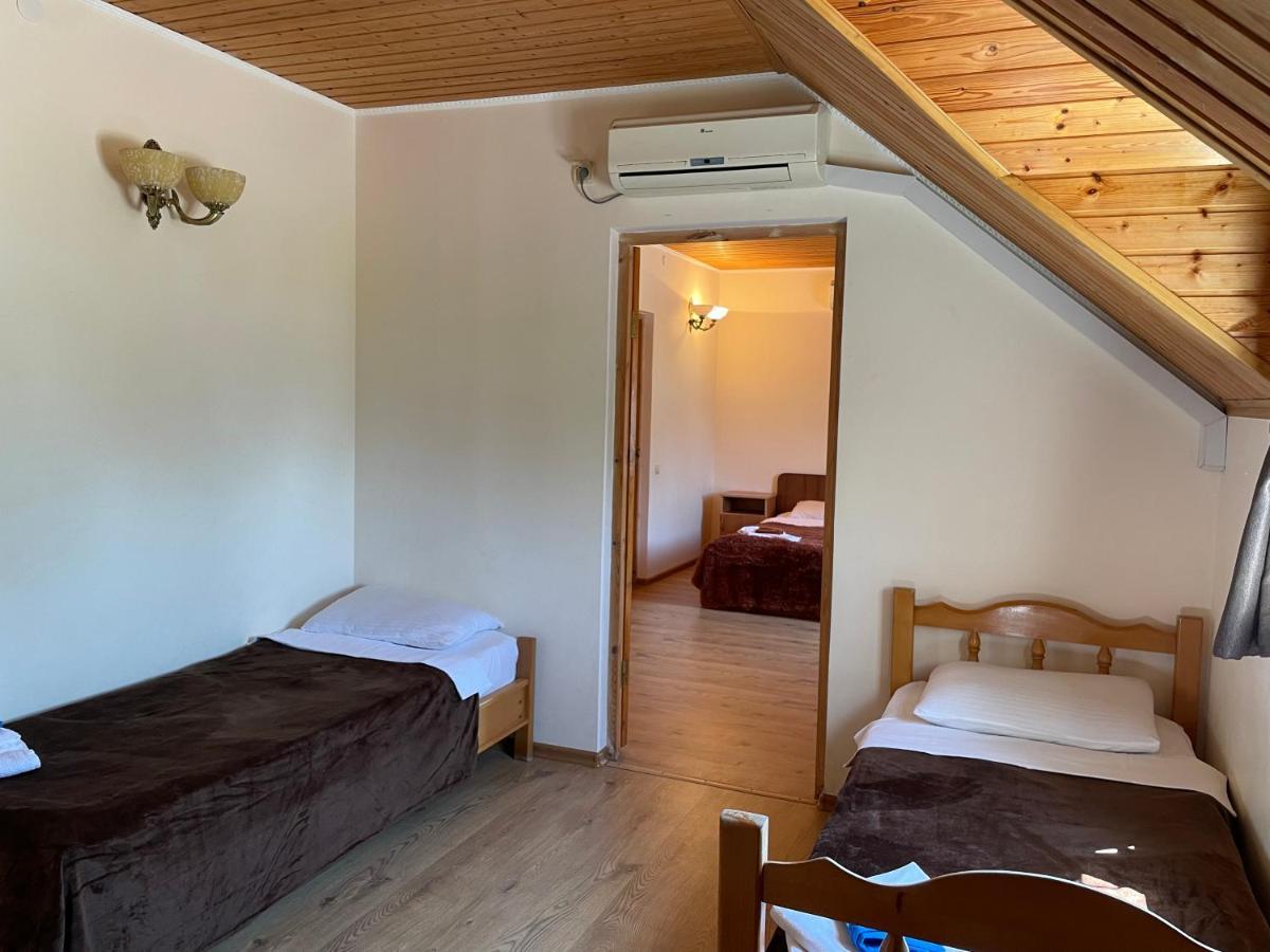 Hotel Askar Alakhadzi Екстер'єр фото