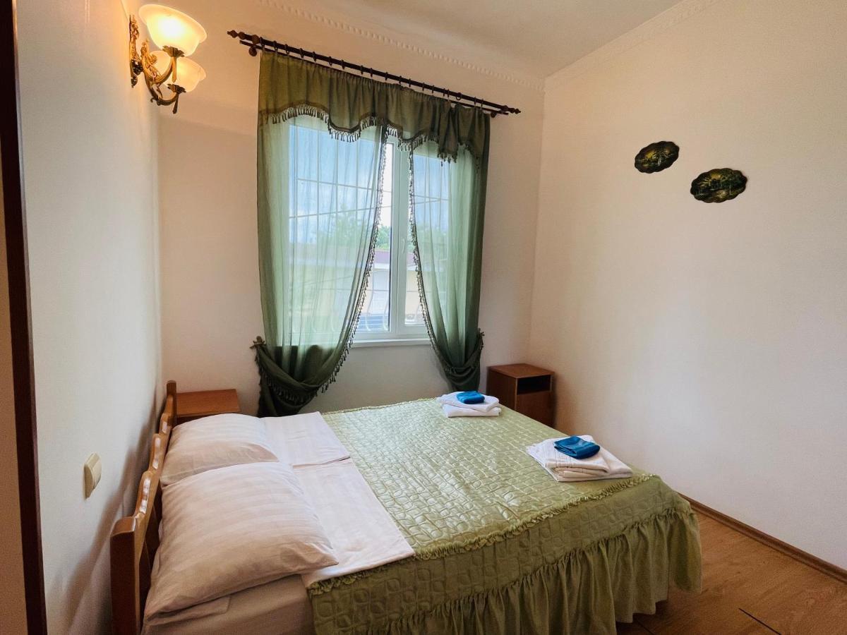 Hotel Askar Alakhadzi Екстер'єр фото