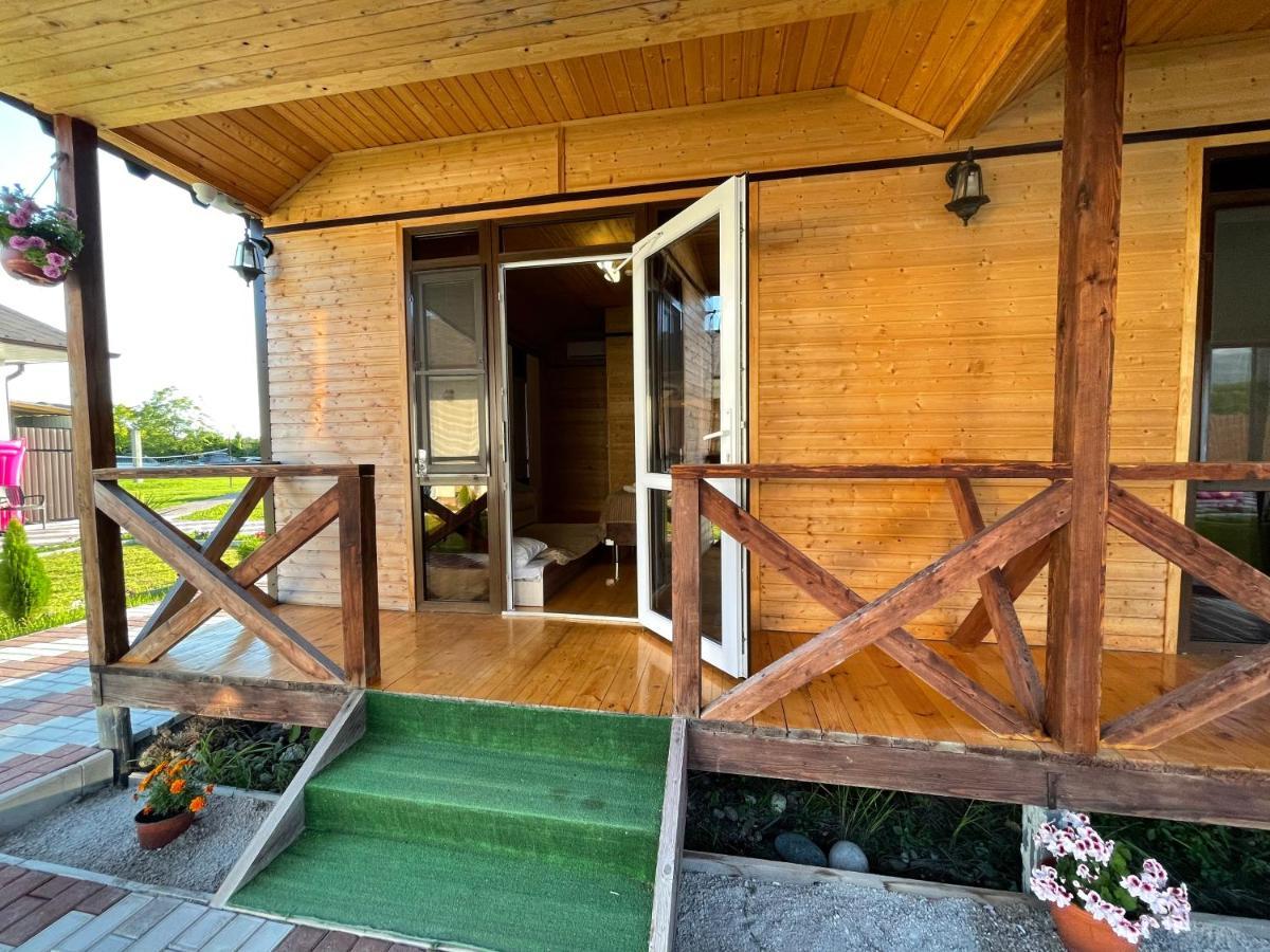 Hotel Askar Alakhadzi Екстер'єр фото